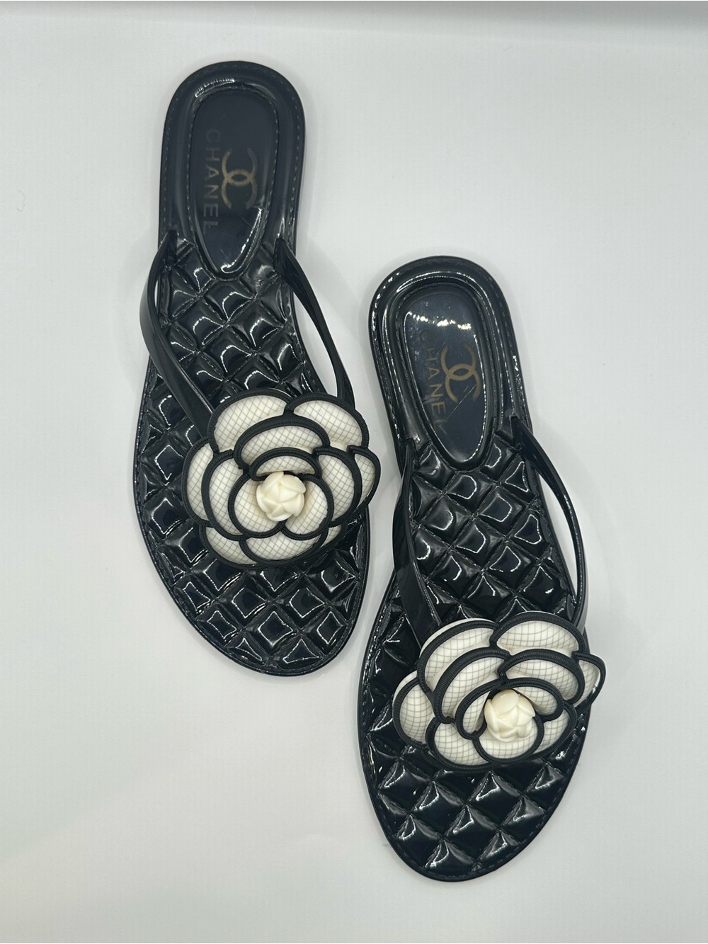 Chanel Camellia Jelly Flip Flop Sandals Black White Quilted Thong Slides EU 37